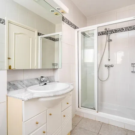 Villa Welcs 220 Emp Con Piscina Y Terraza Grande
