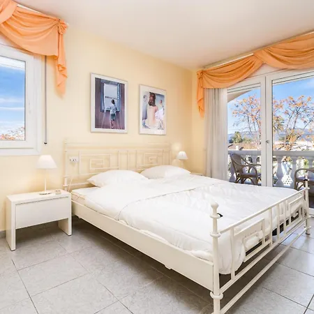 Welcs 220 Emp Con Piscina Y Terraza Grande Villa